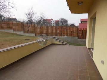 Duplex de inchiriat, cu gradina