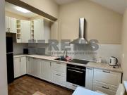 Apartament la casa, curte interioara, 3 camere, P-ta Abator, mobilat, utilat